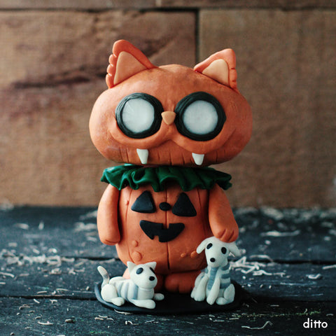 october | pumpkin kitty