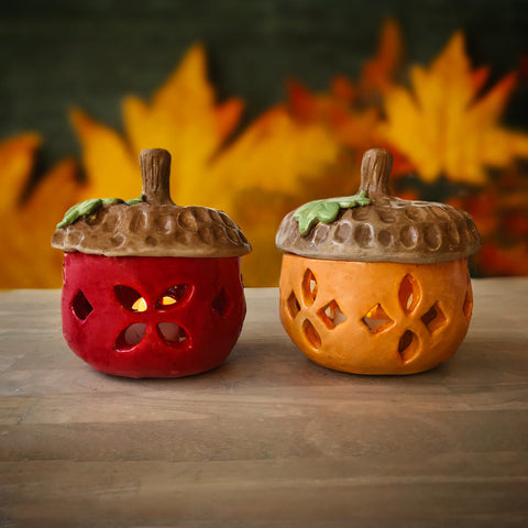 Cozy Acorn Glow