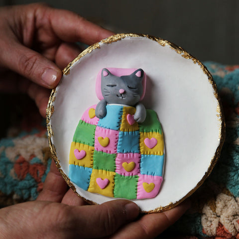March | Patchwork Sleeping Kitty Dish
